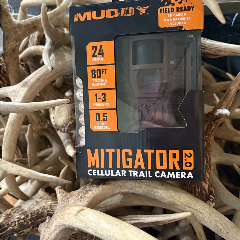 Mudd Mitigator 2.0 Cellular Trail Camera - Black and Olive